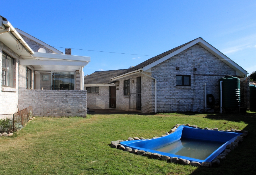 4 Bedroom Property for Sale in West Beach Eastern Cape